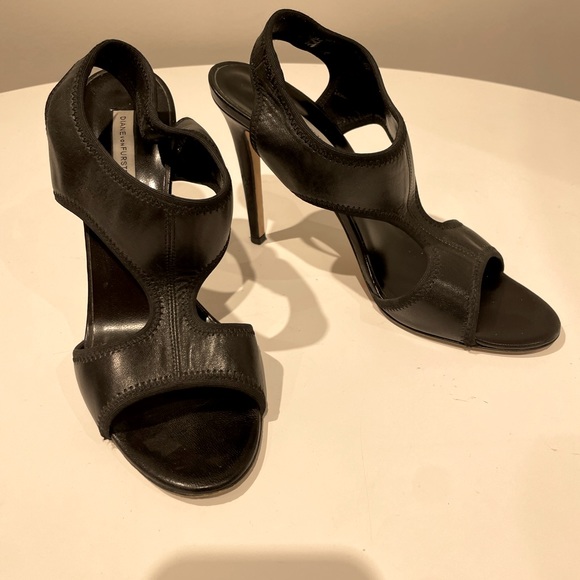 Diane von Furstenberg black leather heels - Picture 2 of 9